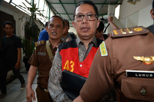 SIDANG PERDANA JOKO DRIYONO: