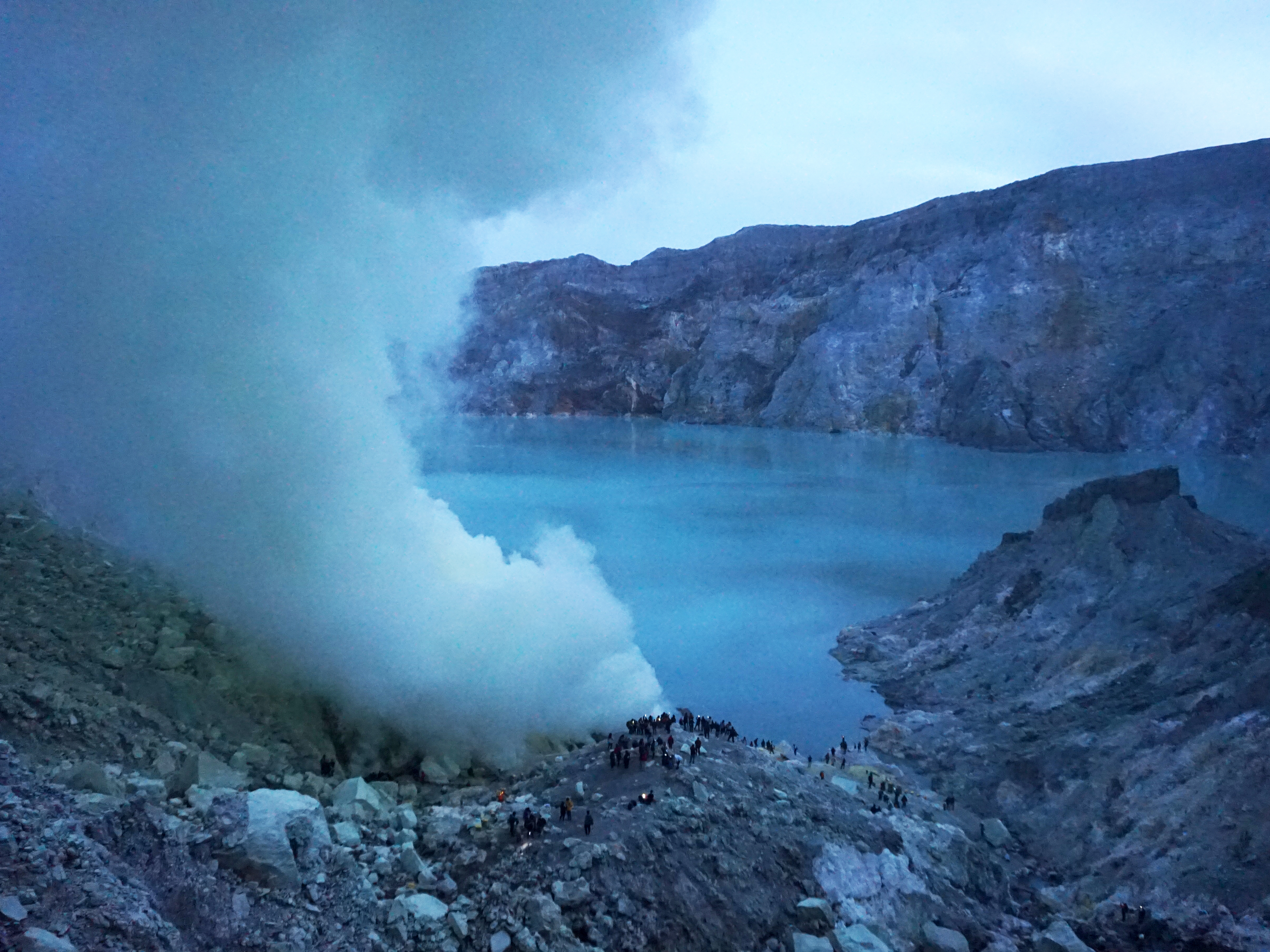 Suasana Kawah Ijen.
