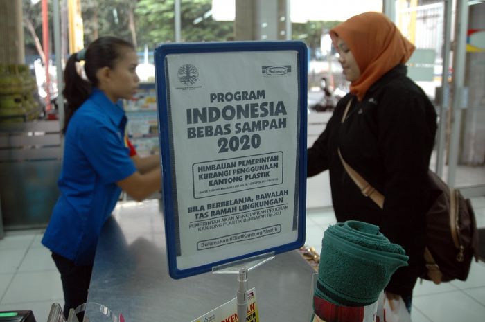  Pemkab Sleman meminta semua pedagang Lebaran dilarang menyediakan kantong plastik