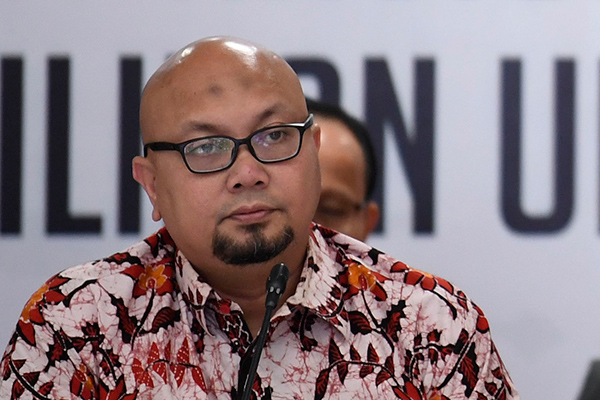 Komisioner KPU Ilham Saputra