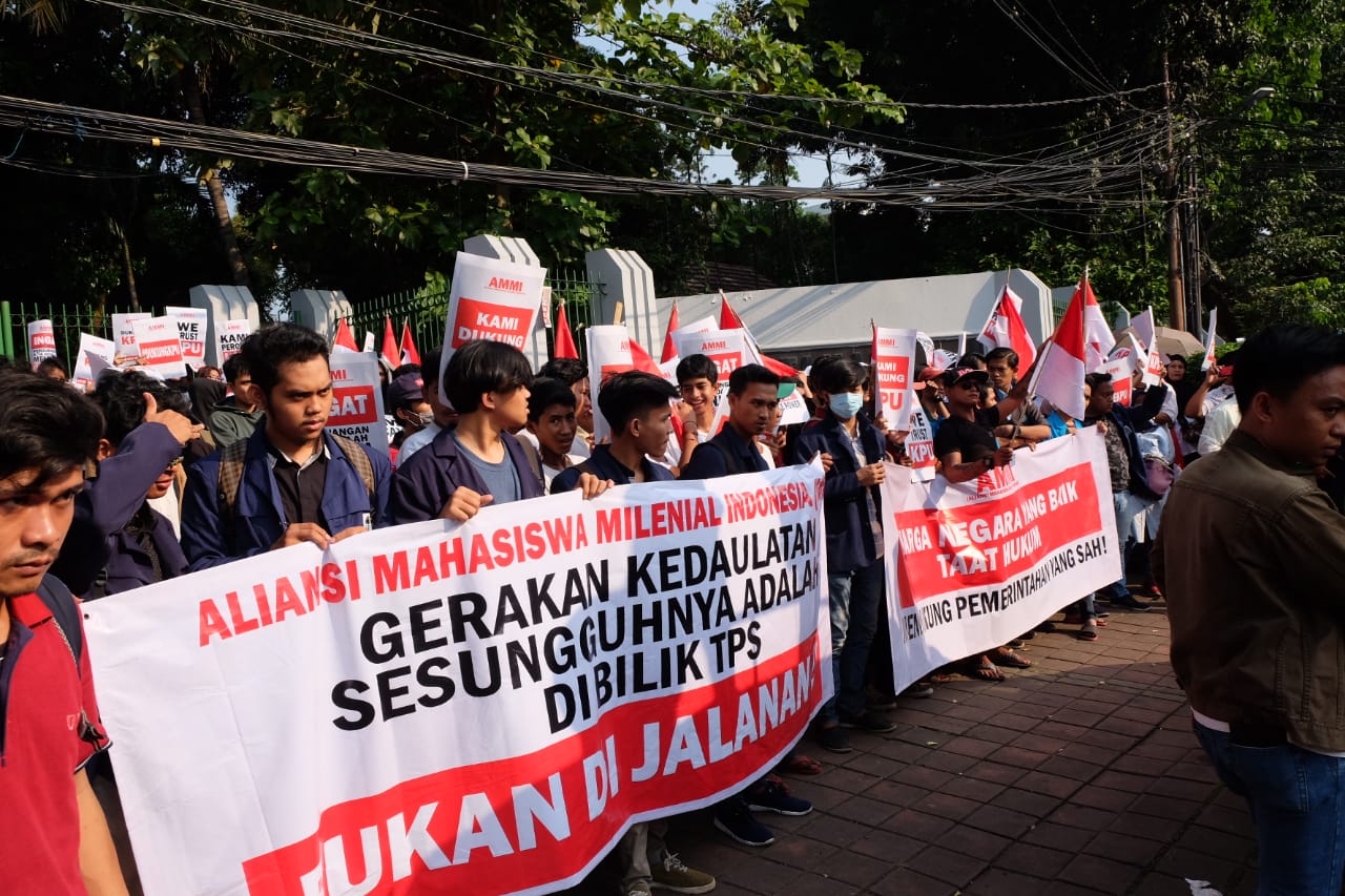 AMMI menggelar aksi dukung Jokowi-Amin sebagai presiden terpilih