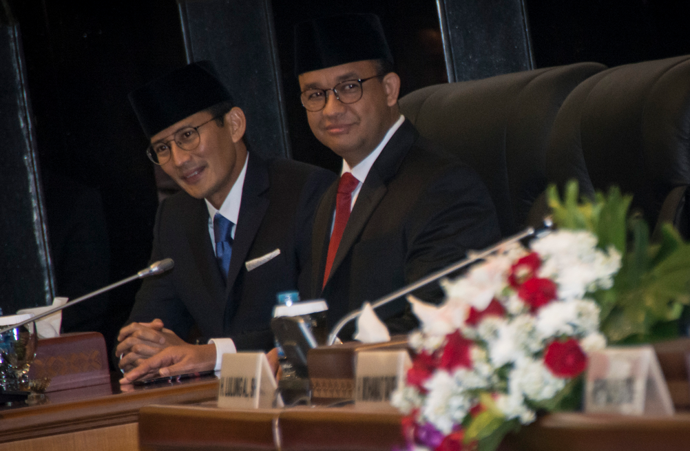 Sandiaga ketika menjabat sebagai wakil gubernur mengikuti rapat paripurna yang dipimpin Ketua DPRD DKI Jakarta Prasetio Edi Marsudi.