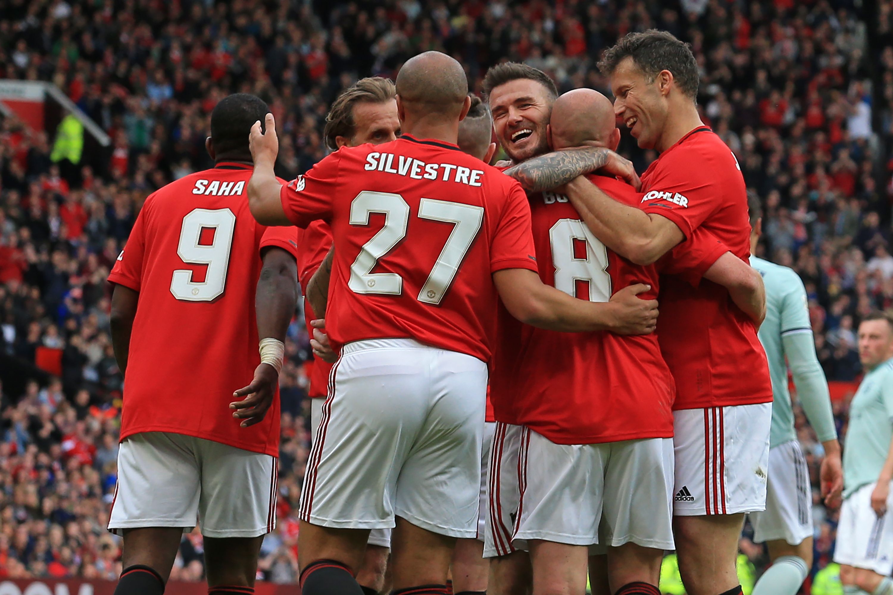 Legenda Manchester United Bantai Bayern Muenchen di Laga Amal