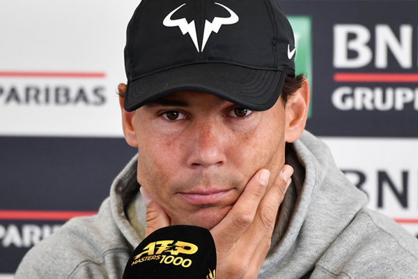 Rafael Nadal terlihat saat konferensi pers di turnamen tenis ATP Masters di Foro Italico di Roma pada 13 Mei 2019.