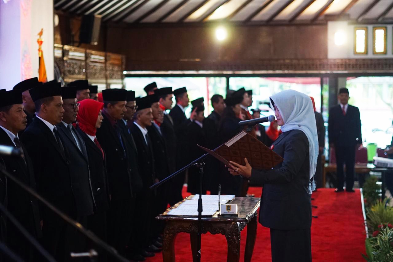 Pelantikan pejabat baru di lingkungan Pemkab Klaten. 