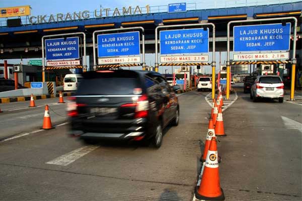 Gerbang tol Cikarang Utama
