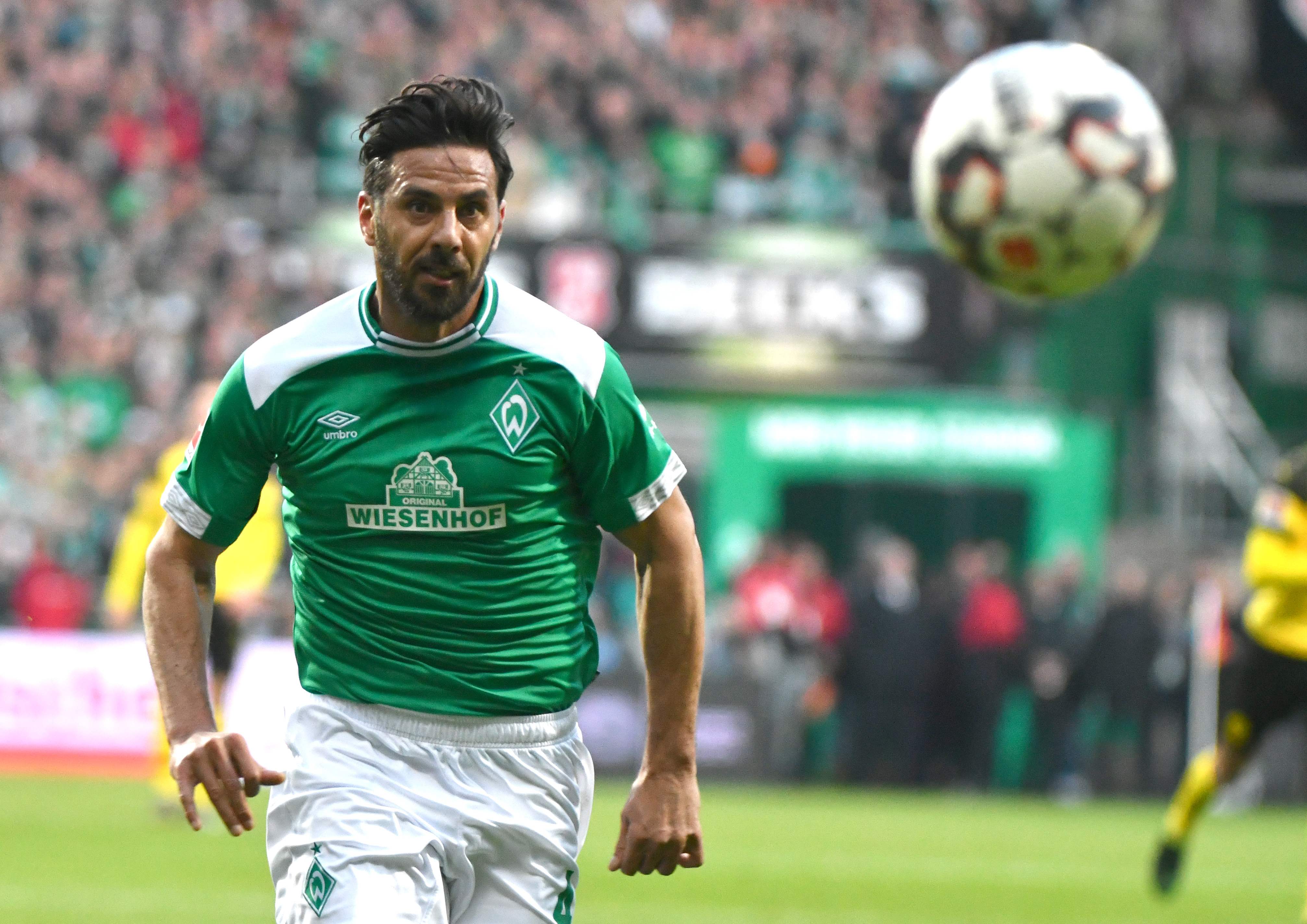 Pemain Bremen asal Peru Claudio Pizarro