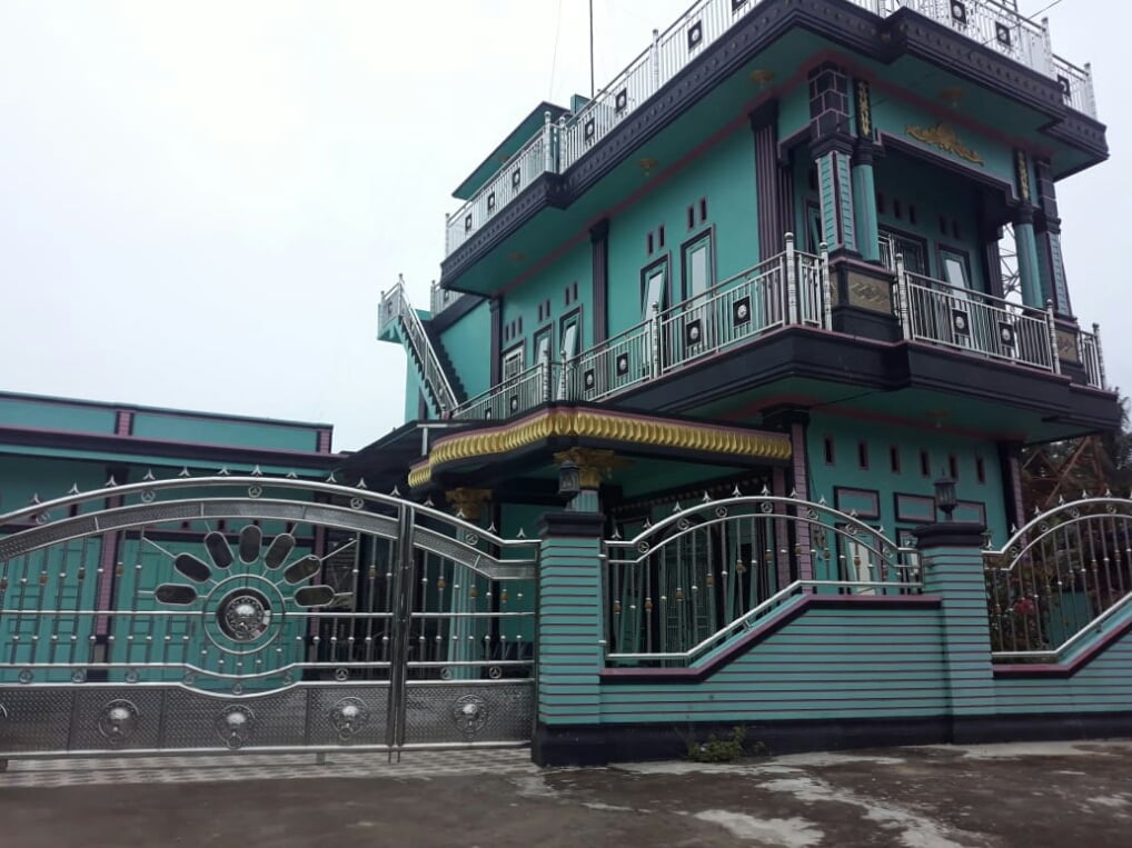 Sebuah rumah senilai Rp1,5 miliar diduga dibeli dari hasil pencucian uang penjualan narkoba dilakukan oleh JML di Aceh. 