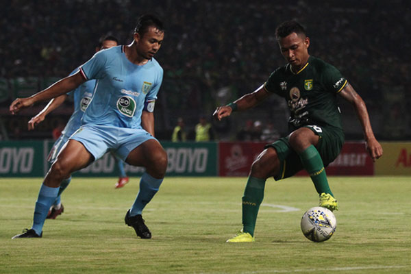 Persebaya  berhasil menang 2-1 atas Persela dalam Jogo Suroboyo Game di Stadion Gelora Bung Tomo, Sabtu, (11/5). 