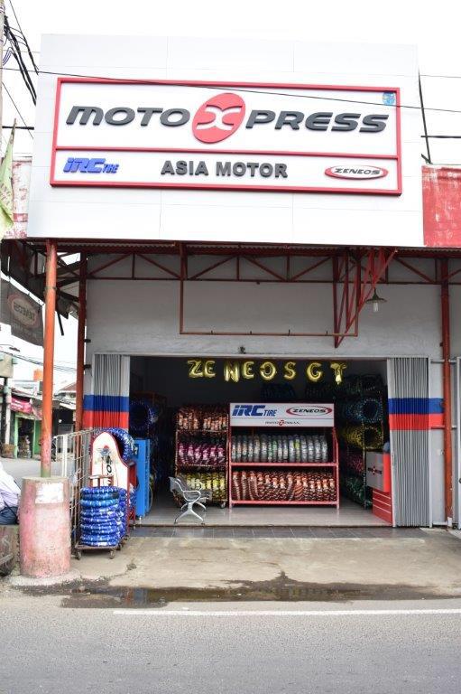 Salah satu outlet MotoXpress