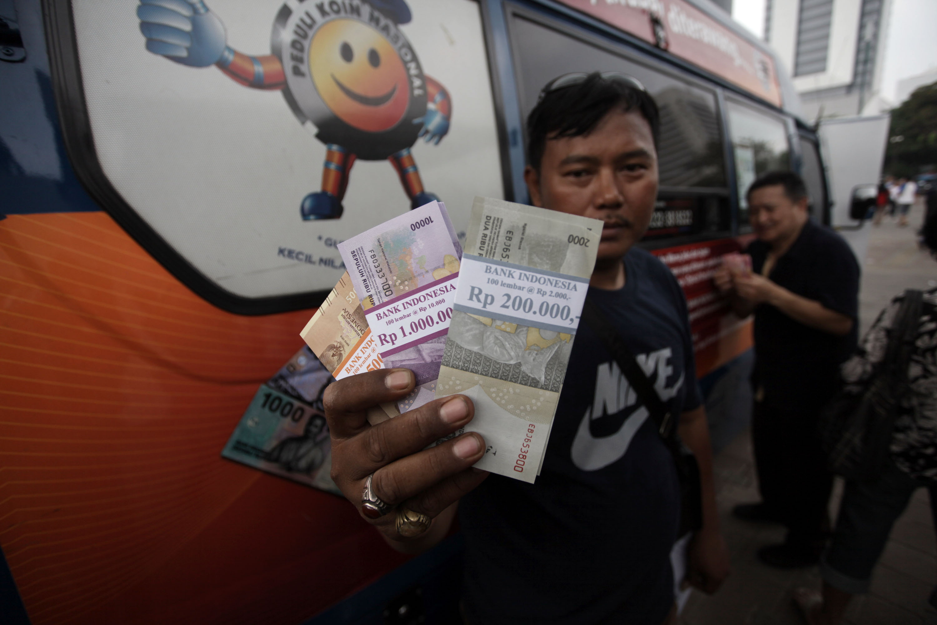 BI Kalsel menyediakan uangh Rp3,2 triliun untuk keperluan penukaran uang pecah. 