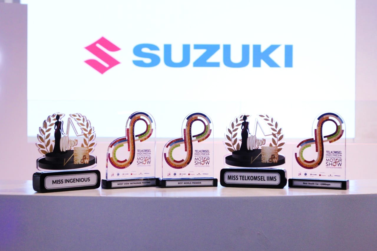 Nuansa perpaduan masa lalu dan masa kini di booth Suzuki mengundang perhatian ribuan pengunjung.