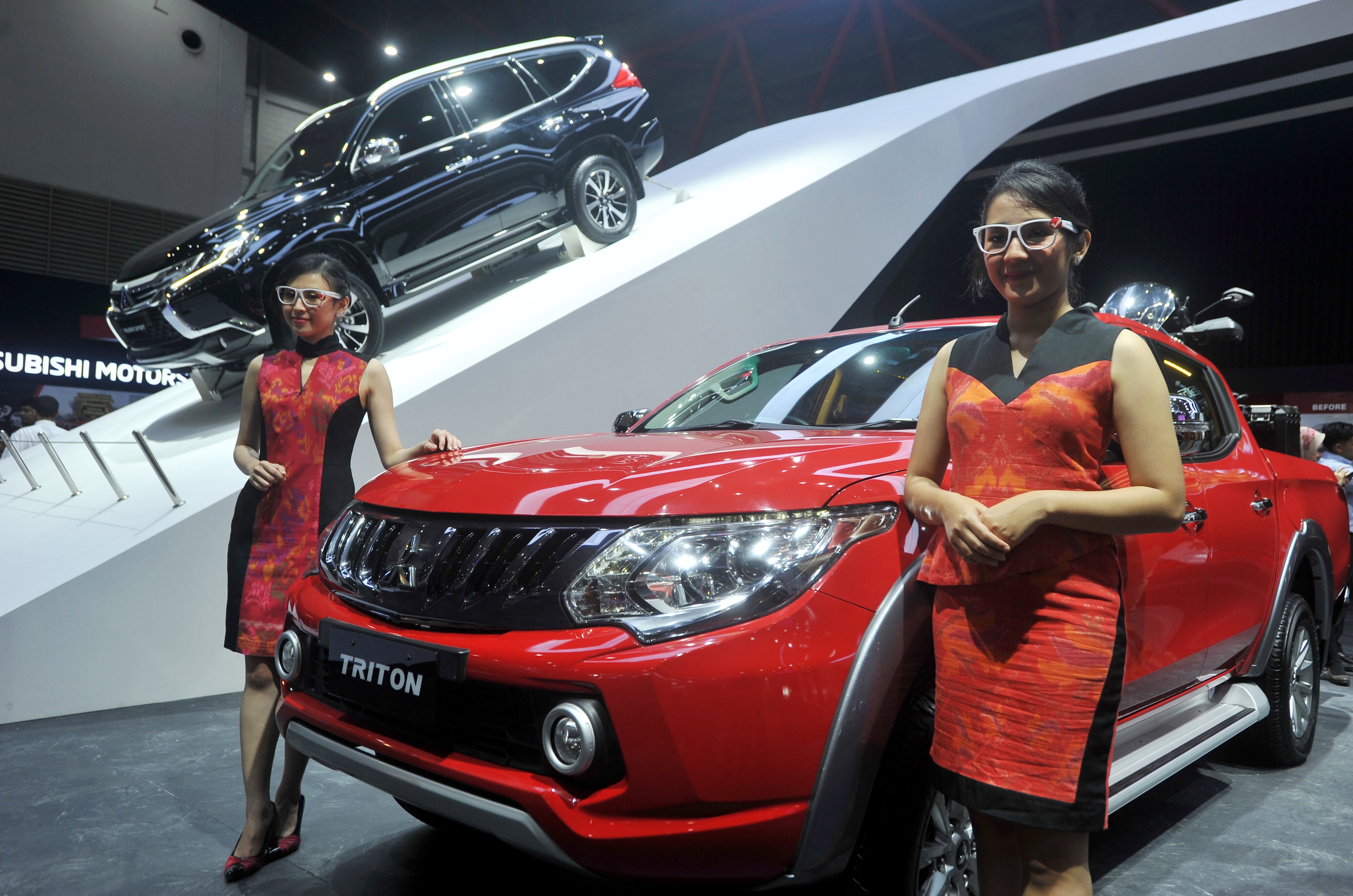 PT Mitsubishi Motors Krama Yudha Sales Indonesia menampilkan 10 unit mobil yang terdiri dari model XPander, Pajero Sport dan Triton