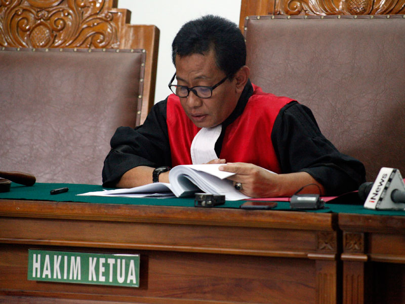 Hakim tunggal Agus Widodo membacakan putusan pada sidang praperadilan mantan ketua umum PPP Romahurmuziy di PN Jakarta Selatan