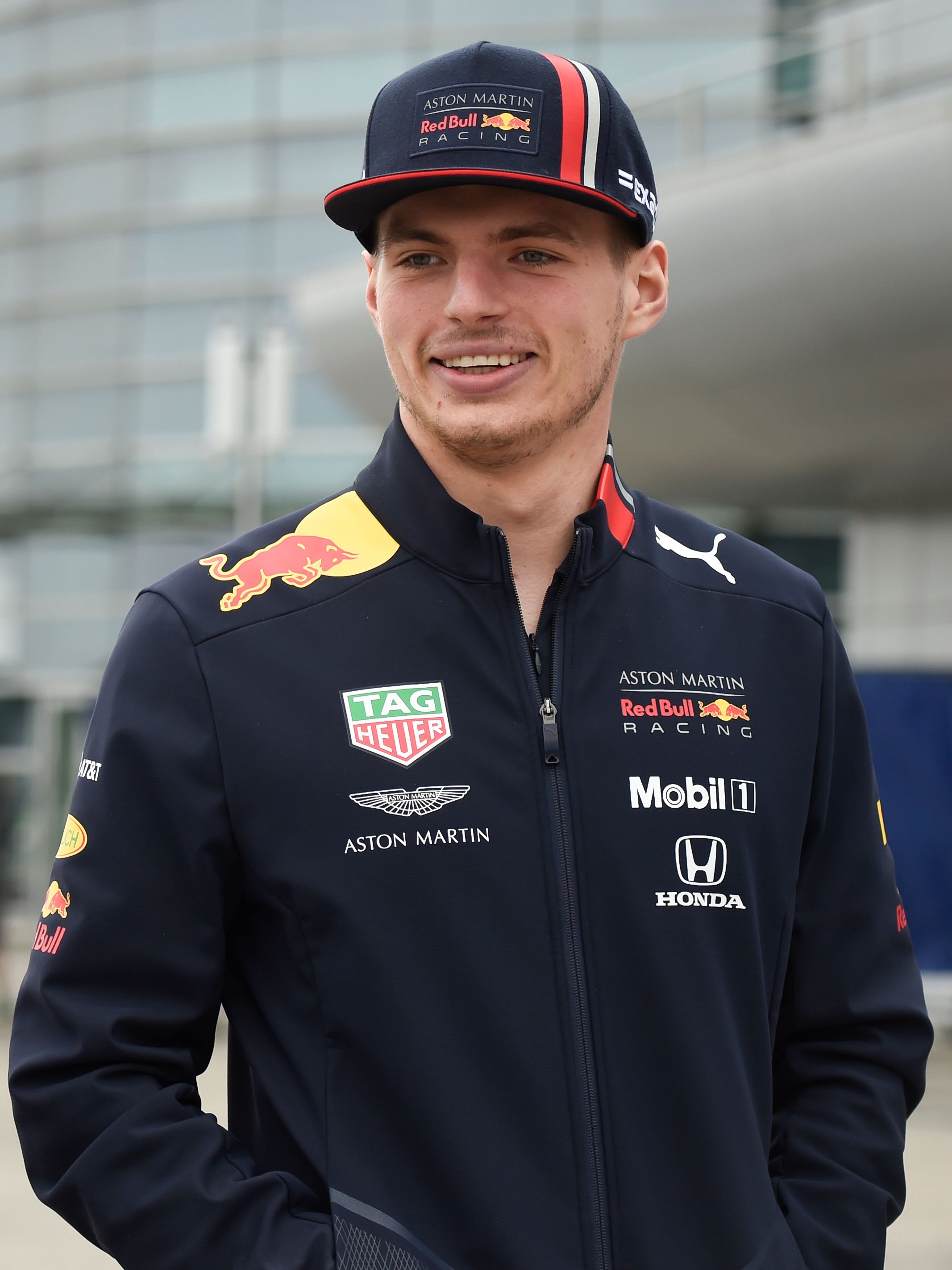 Pembalap Belanda Red Bull, Max Verstappen berjalan di paddock menjelang Grand Prix Cina Formula Satu di Shanghai pada 11 April 2019
