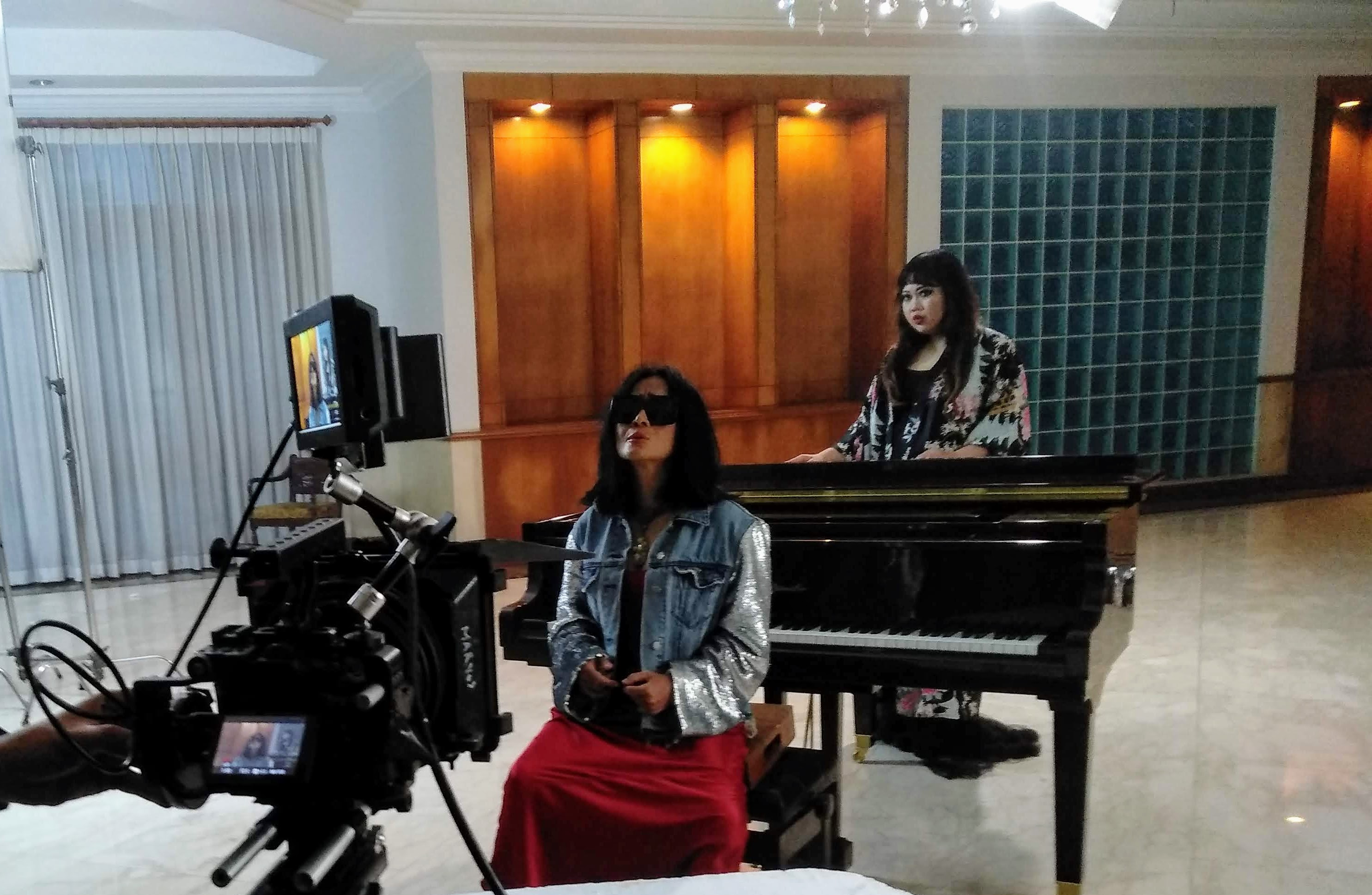 Riani-Atiek CB Siapkan Kolaborasi Lintas Generasi