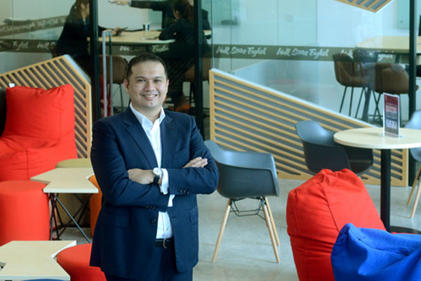 Presiden Direktur Wall Street English Kish Gill