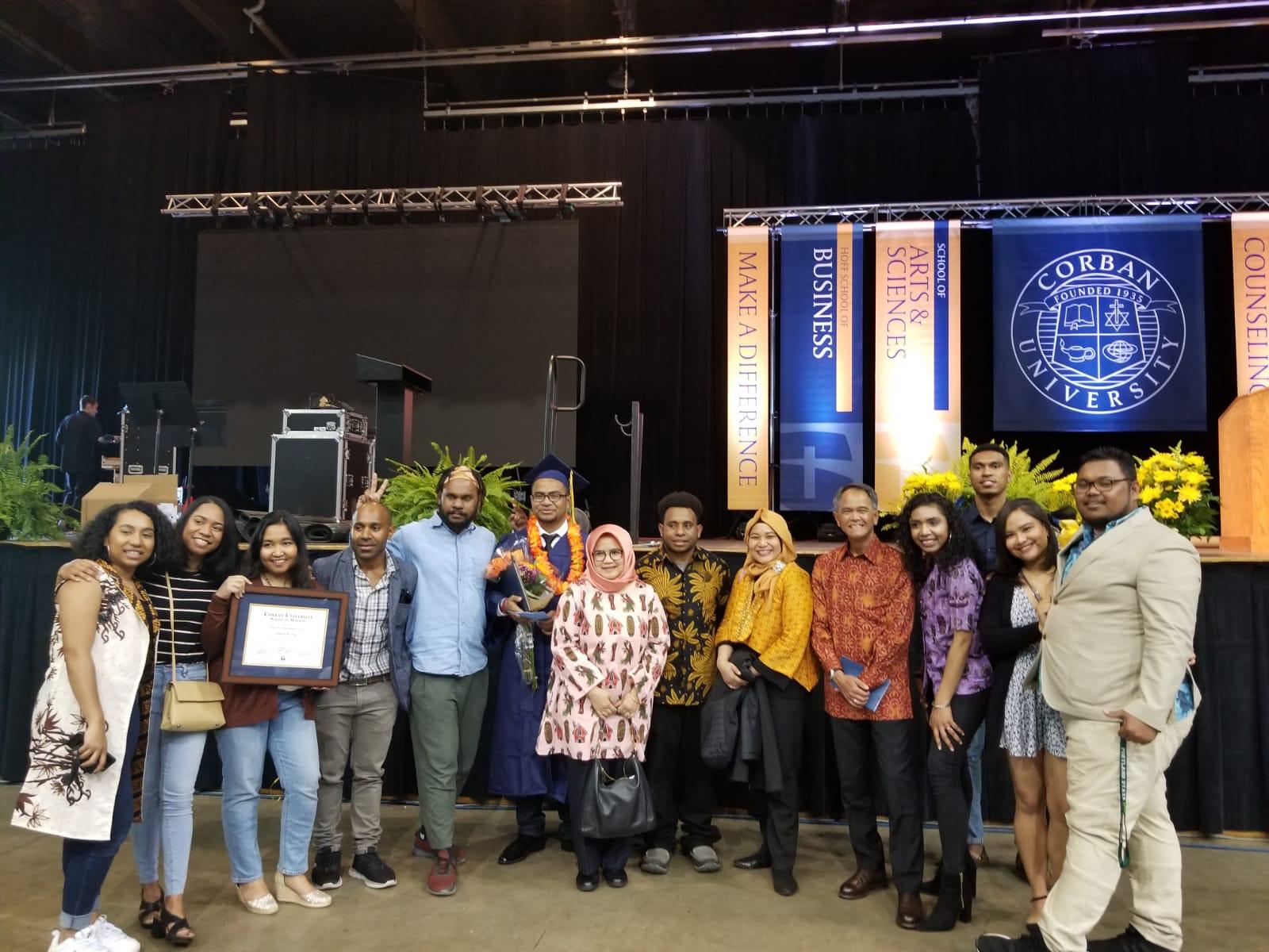 Mahasiswa Indonesia lulus dari Corban University