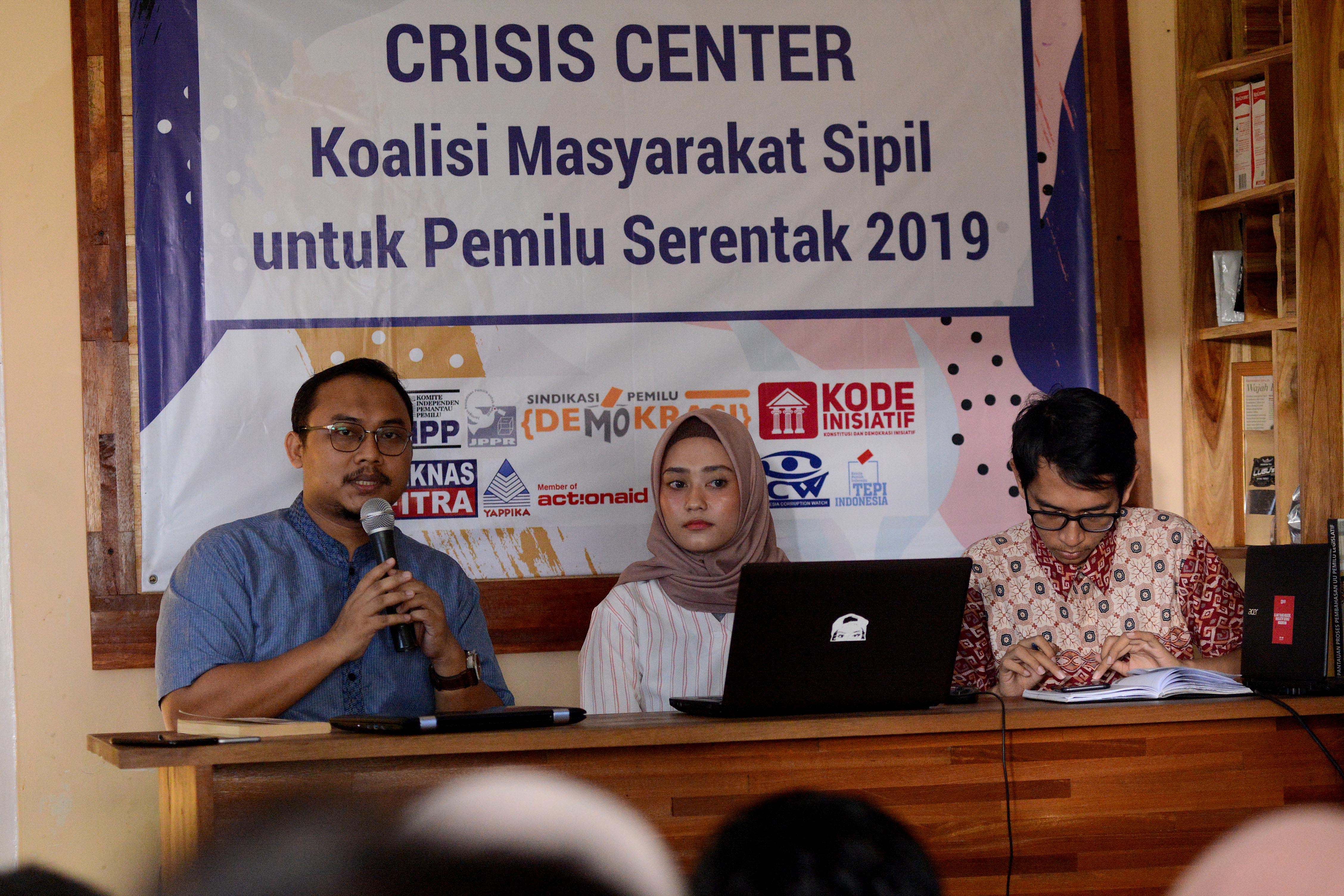 KoDe Inisiatif di Jakarta, Minggu (26/5), menyampaikan sejumlah analisis permohonan sengketa Pileg dan Pilpres 2019 ke MK. 