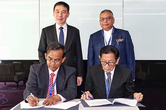 Ketua BANI yang juga President Asia Pacific Regional Arbitration Group, M Husseyn Umar, pada konferensi di Bangkok, Thailand, Senin (20/5).