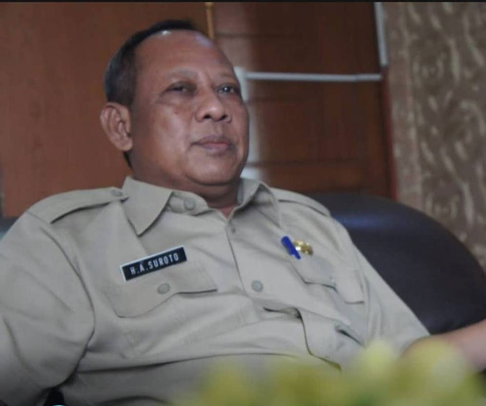 Kepala Disnakertrans Kabupaten Karawang, Ahmad Suroto 