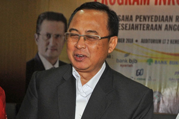 . Sekretaris Kementerian Koperasi, Usaha Kecil dan Menengah (KUKM) Rully Indrawan