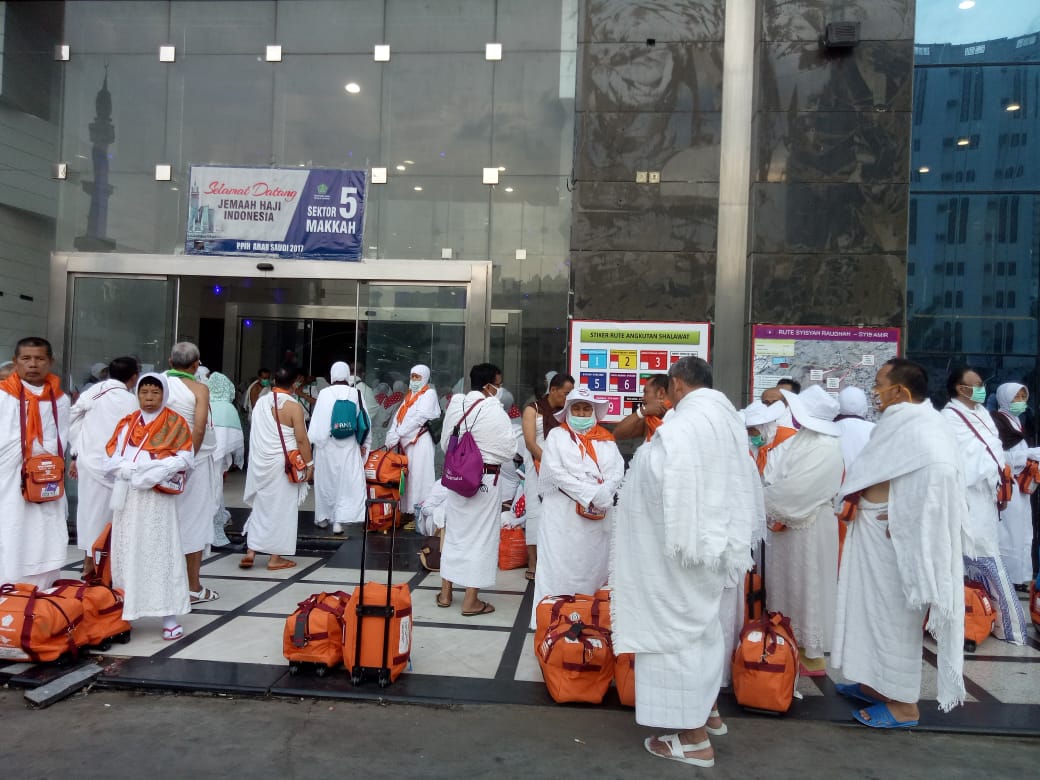 Pemprov Kalsel mendapat tambahan kuota haji sebanyak 324 orang. Tambahan kuota haji ini cukup atau sama dengan tambahan satu kloter. 