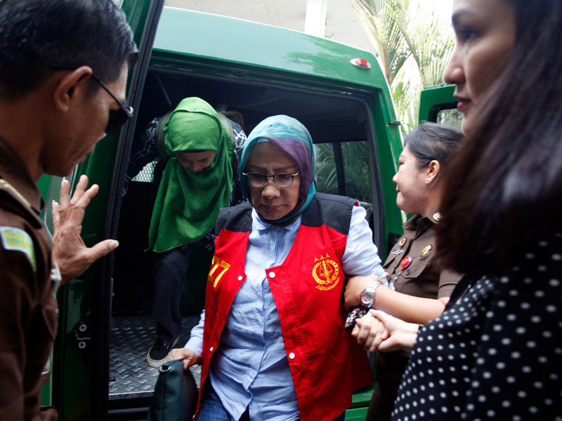 Terdakwa kasus dugaan penyebaran berita bohong atau hoaks Ratna Sarumpaet