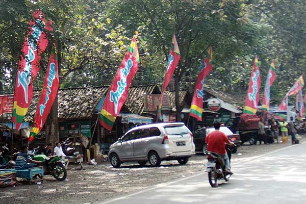 Warung di Pantura.