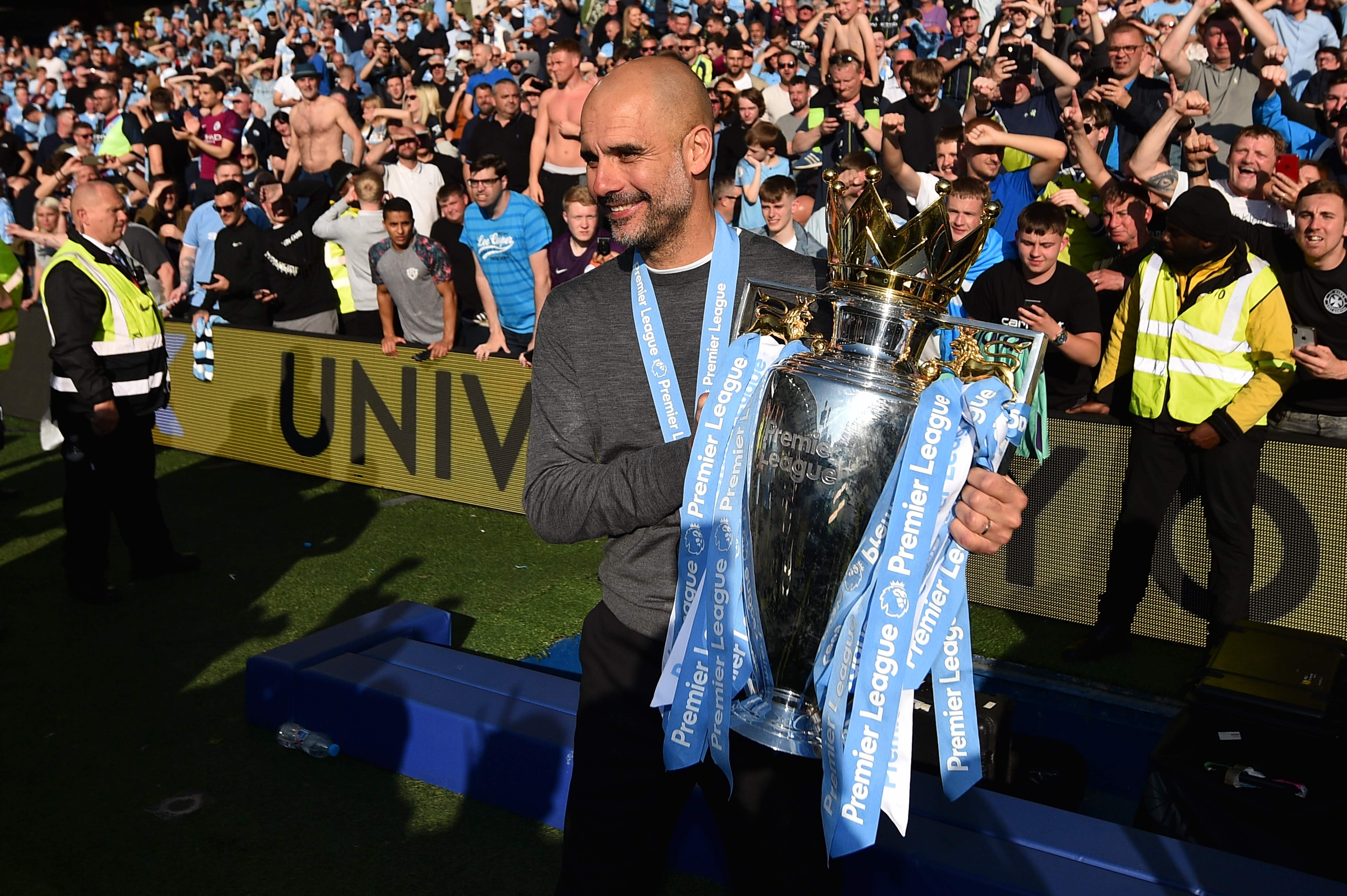 Pelatih Manchester City Pep Guardiola