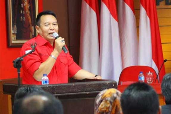 Mantan pimpinan Komisi I DPR Mayjen (Purn) TB Hasanuddin 