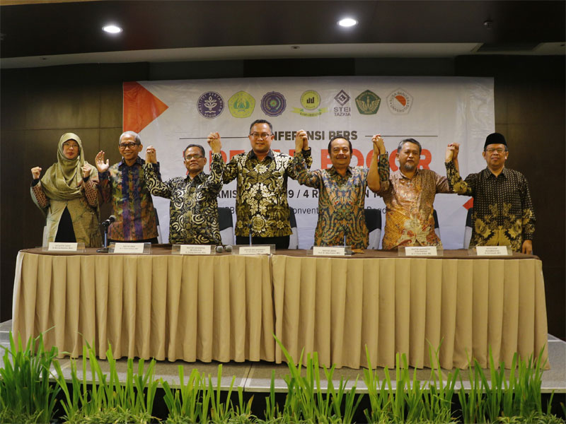 Tujuh rektor yang tergabung dalam Forum Rektor se-Bogor Raya mengeluarkan 7 pesan moral menanggapi kondisi Indonesia saat ini pascapemilu 