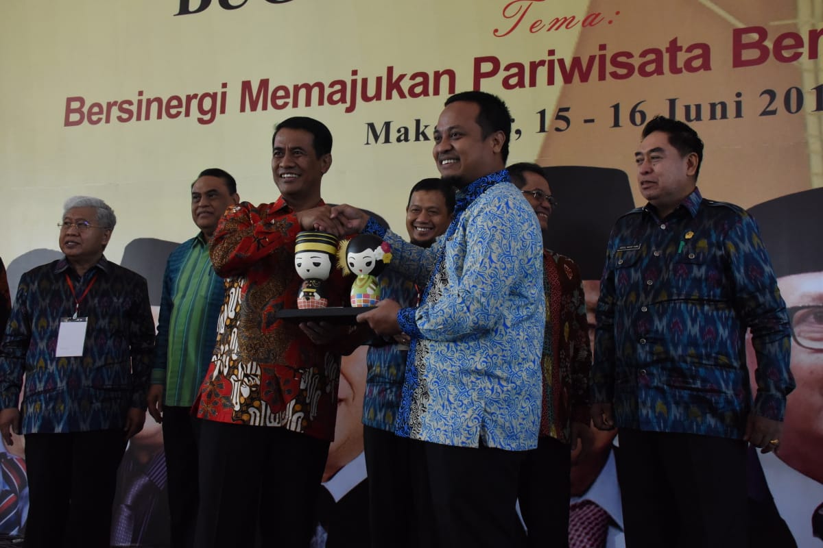 Mentan Amran Semangati Saudagar Bugis Makassar