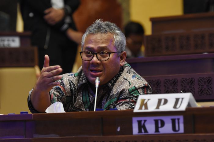 Semua Komisioner KPU RI Datang di Sidang Perdana Sengketa Pilpres
