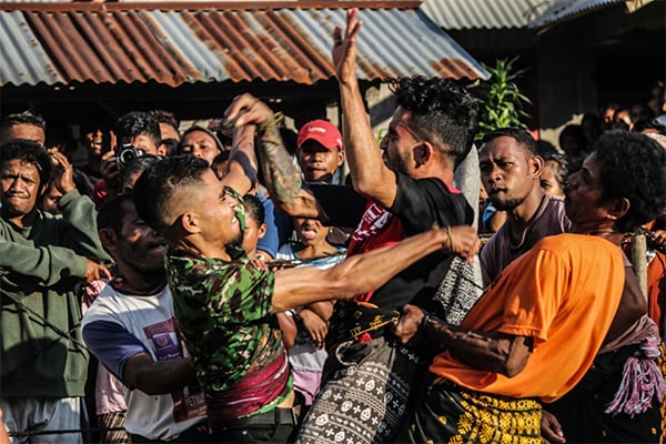 Pertandingan Etu sedang berlangsung.