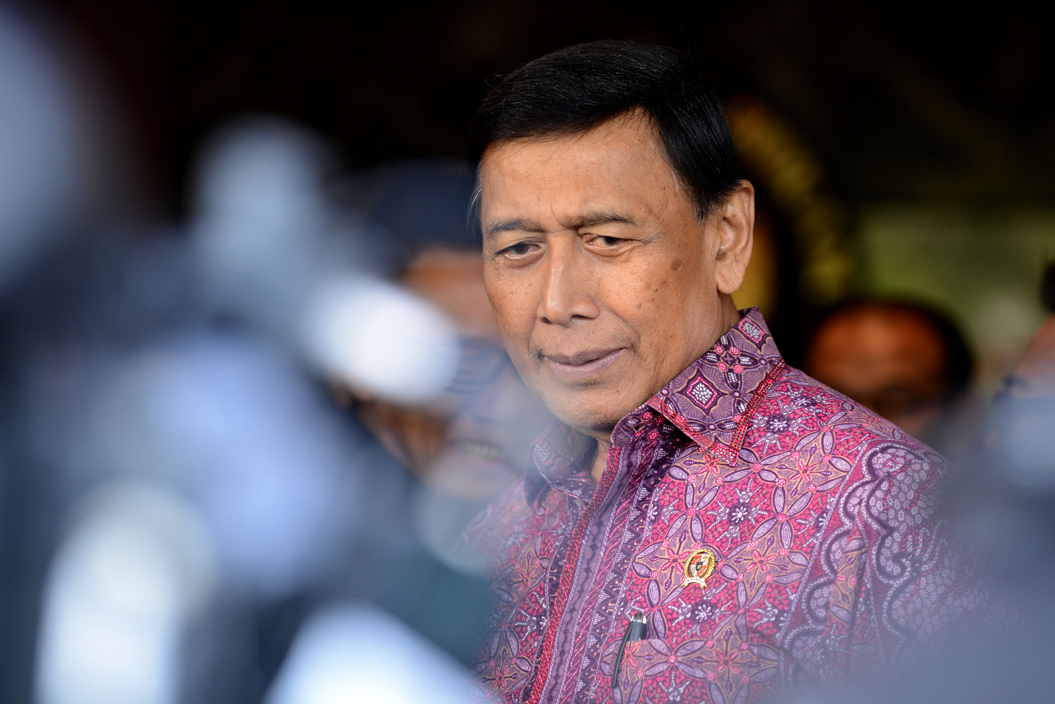  Menteri Koordinator Bidang Politik, Hukum, dan Keamanan Wiranto.