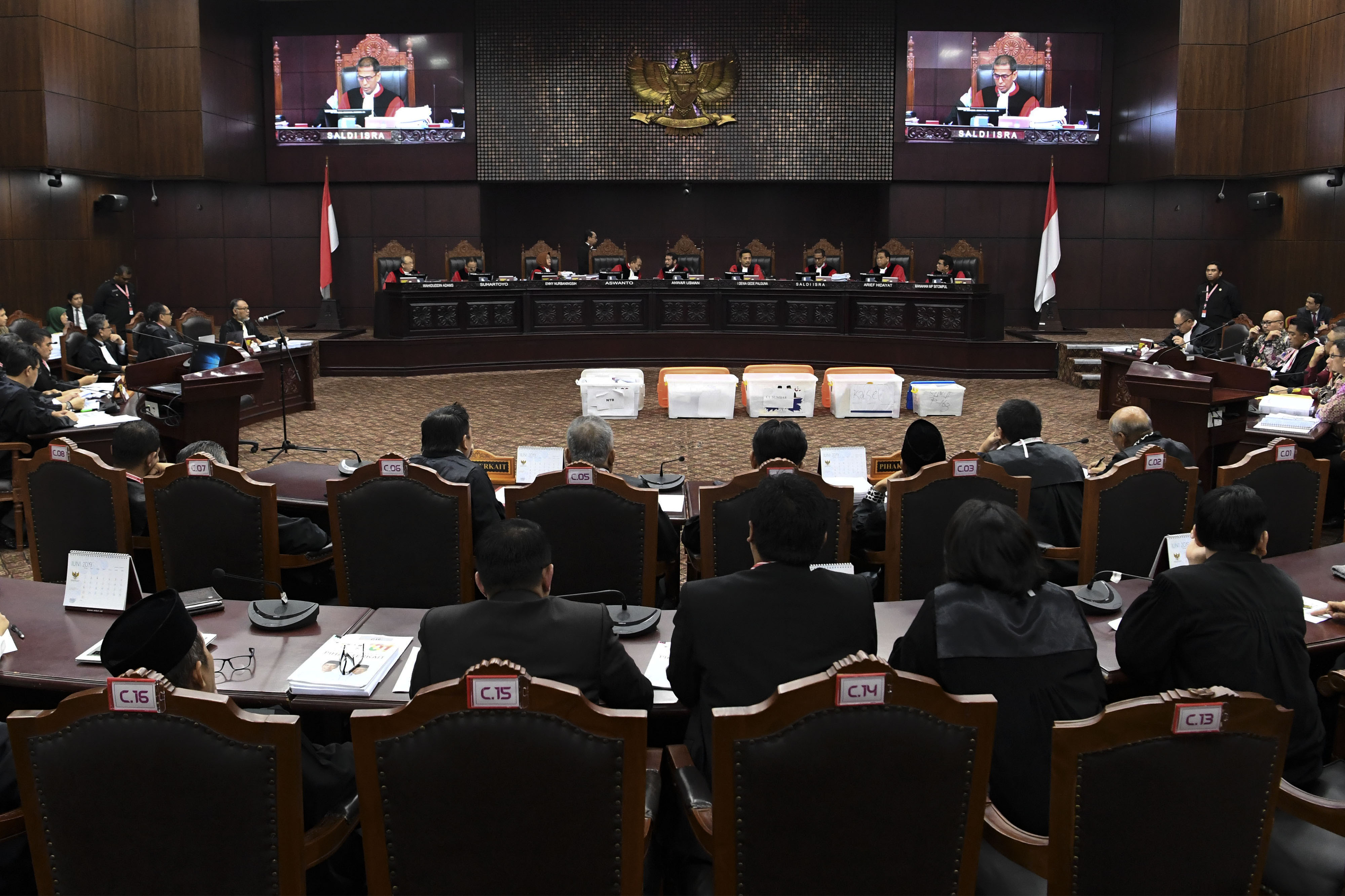 Suasana sidang di Mahkamah Konstitusi, Rabu (19/6)