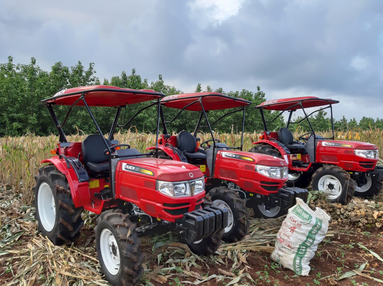 Bantuan alat mesin pertanian (Alsintan) untuk Kabupaten Wajo, Sulawesi Selatan.