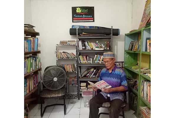 Rumah Baca Alfabet di jalam Pulo Mangga, Grogol Kecamatan Limo, kota Depok,