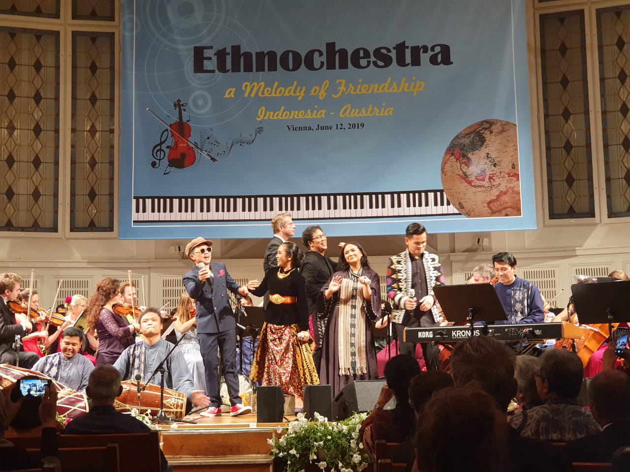 Pertunjukan ethnochestra di Wina, Austria