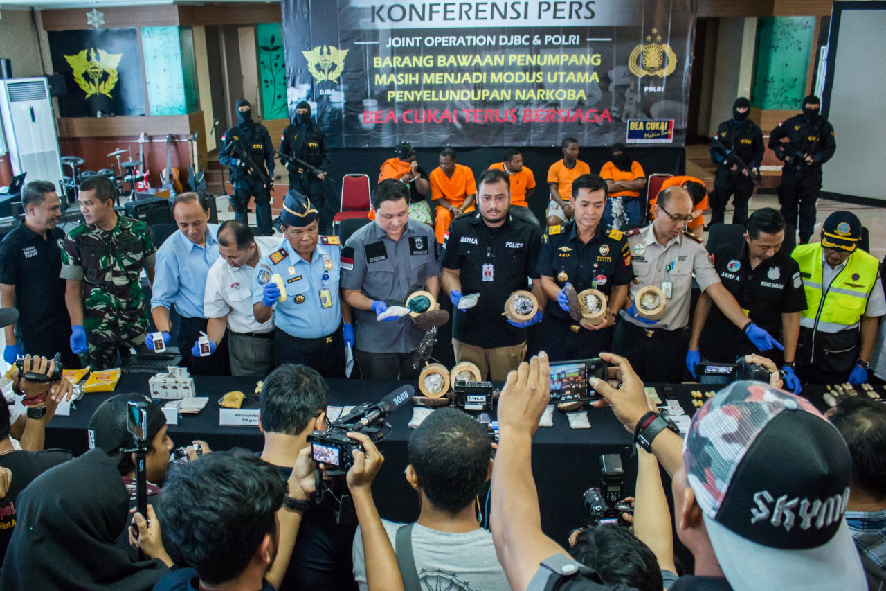 Bea cukai lakukan serangkaian penindakan gagalkan peredaran narkotika di berbagai daerah