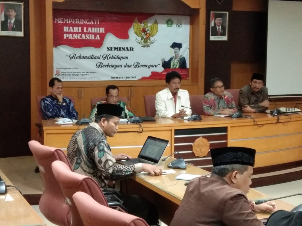 Enam rektor perguruan tinggi negeri dan swasta di DIY mendesak seluruh komponen bangsa segera melakukan rekonsiliasi pasca Pemilu 2019.