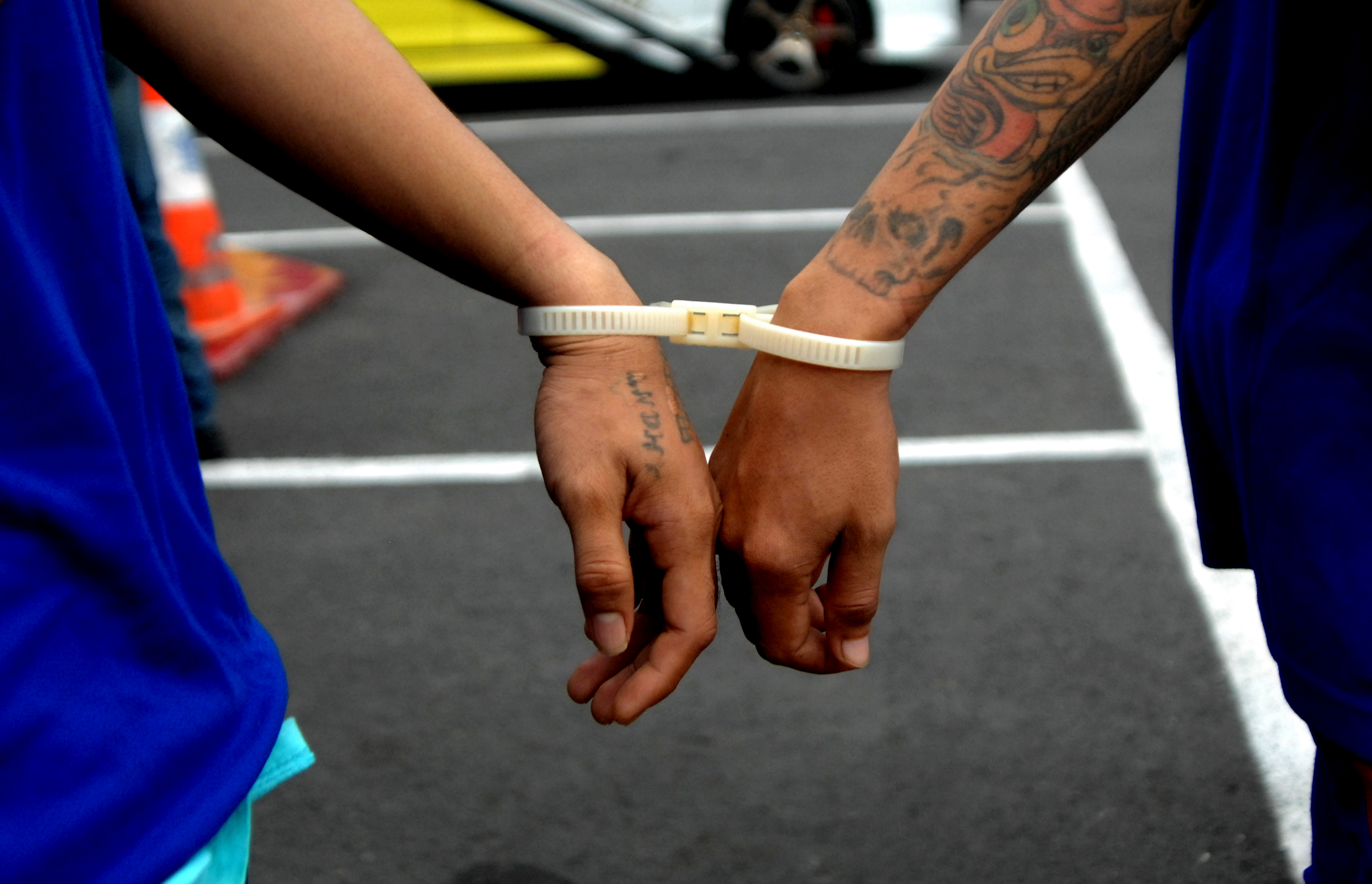  Polrestabes Makassar berhasil mengamankan sebanyak 737 tersangka dari 32 kasus yang terdiri dari pencurian motor (Curanmor)