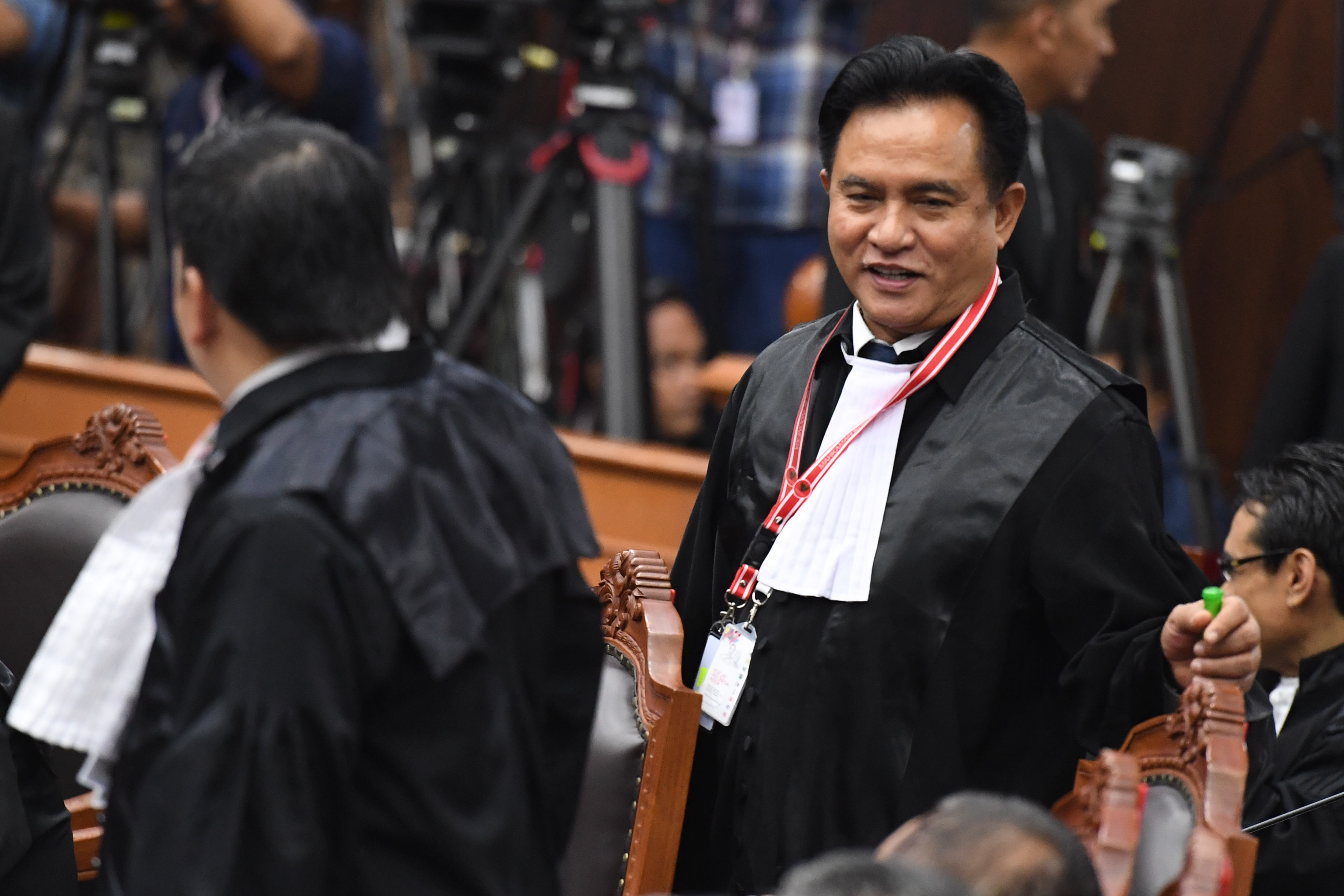 Ketua tim kuasa hukum pasangan calon presiden dan calon wakil presiden nomor urut 01 Yusril Ihza Mahendra