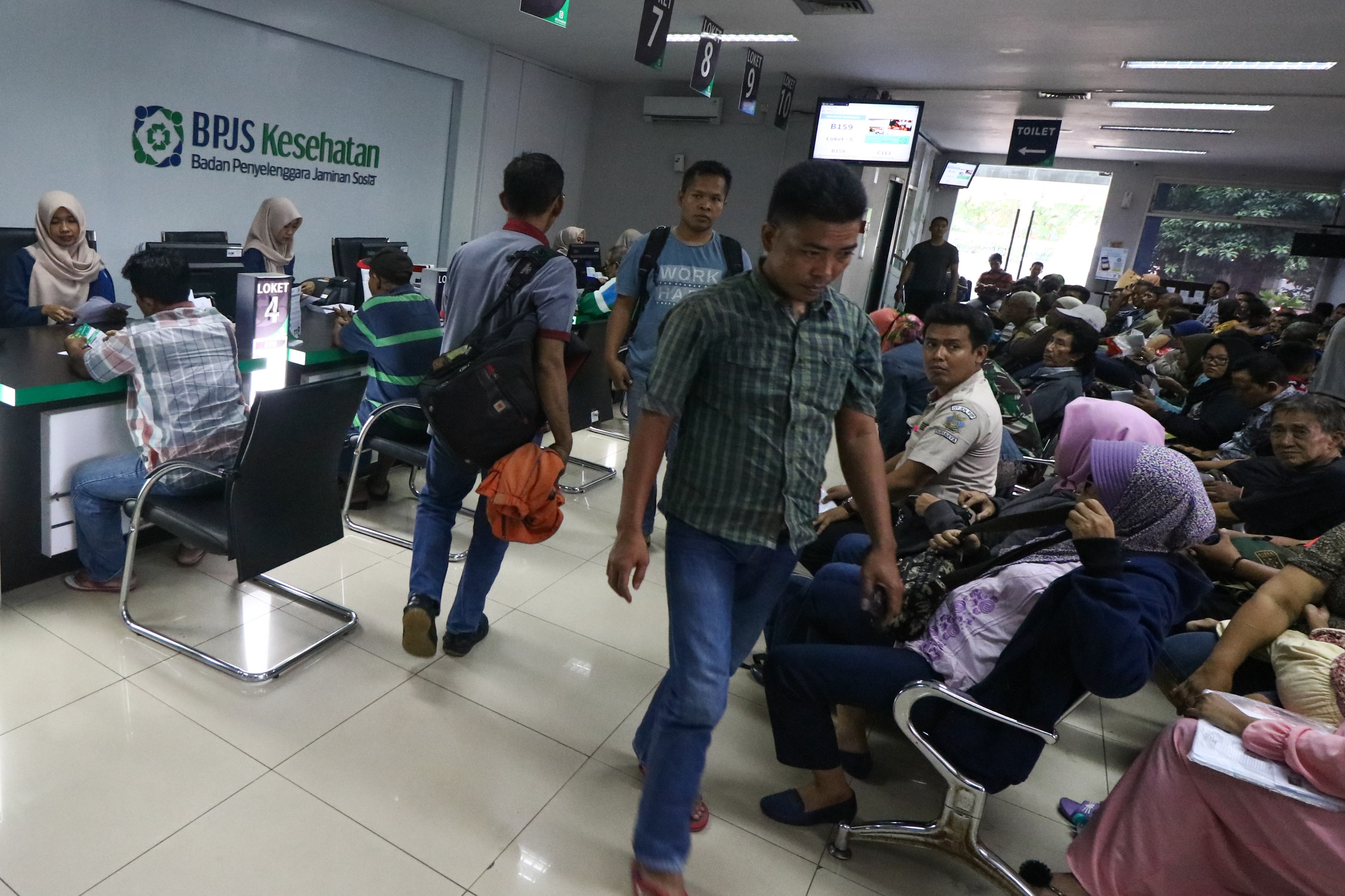 KEPESERTAAN JAMINAN KESEHATAN NASIONA