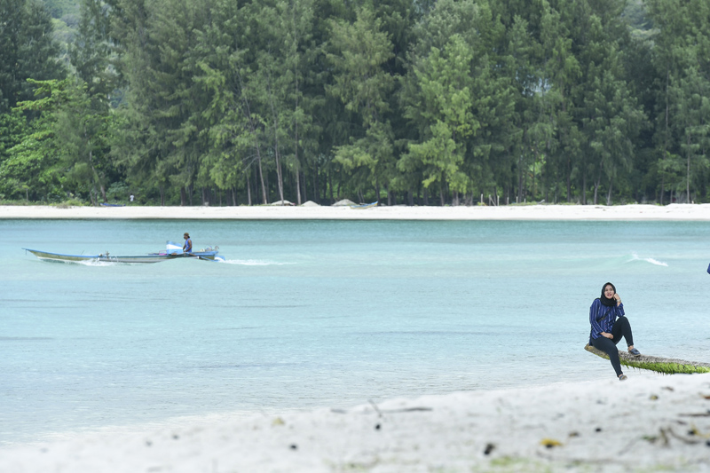 Selektif dan waspada akan tawaran liburan di dunia maya. Jangan sampai liburan anda kandas. 