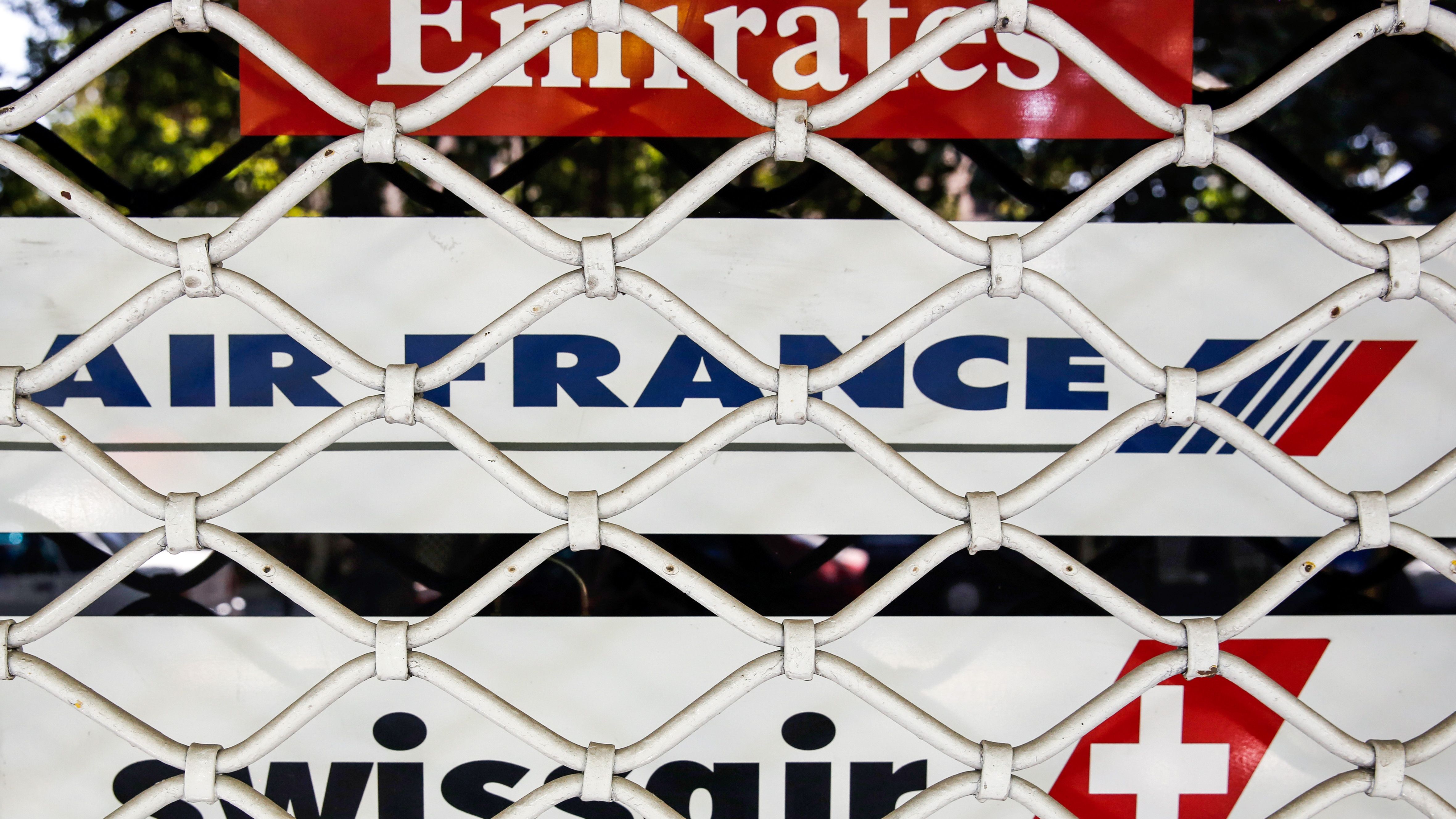 Logo beberapa maskapai penerbangan asing