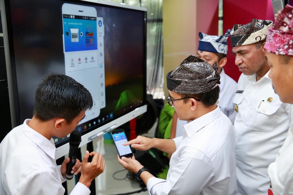 Warga Banyuwangi Urus Dokumen tanpa Bertemu Petugas