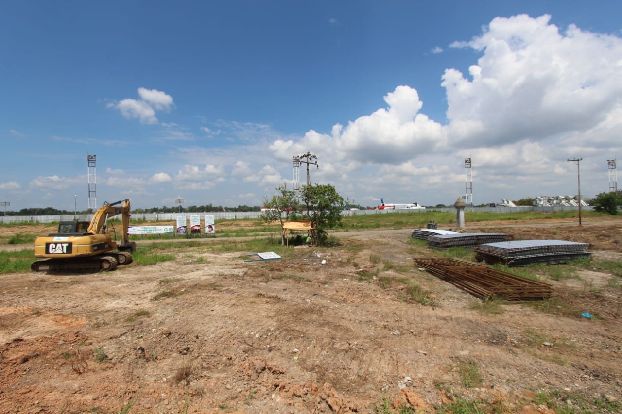 Proyek revitalisasi Bandara Syamsudin Noor Banjarbaru, Kalimantan Selatan menjadi bandara internasional ditargetkan rampung pada Oktober 201
