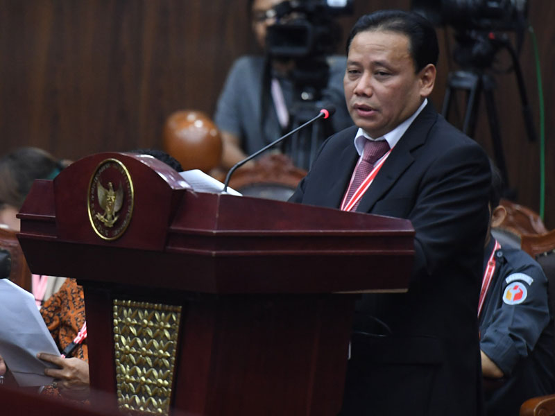 Ketua Bawaslu Abhan menyampaikan keterangan pada sidang lanjutan Perselisihan Hasil Pemilihan Umum (PHPU) Pilpres 2019 di gedung MK.